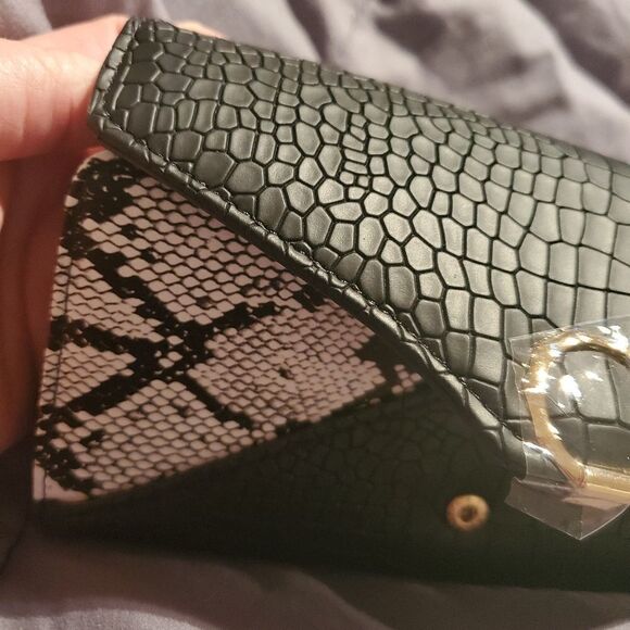 Tri Fold Wallet  - Picture 3 of 12